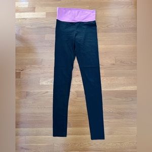 Victoria’s Secret Pink Women’s Medium Long Black Leggings